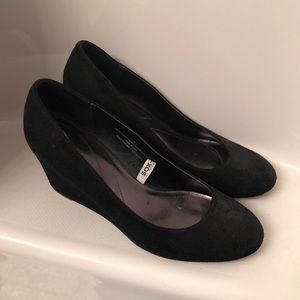 Merona suede black heels